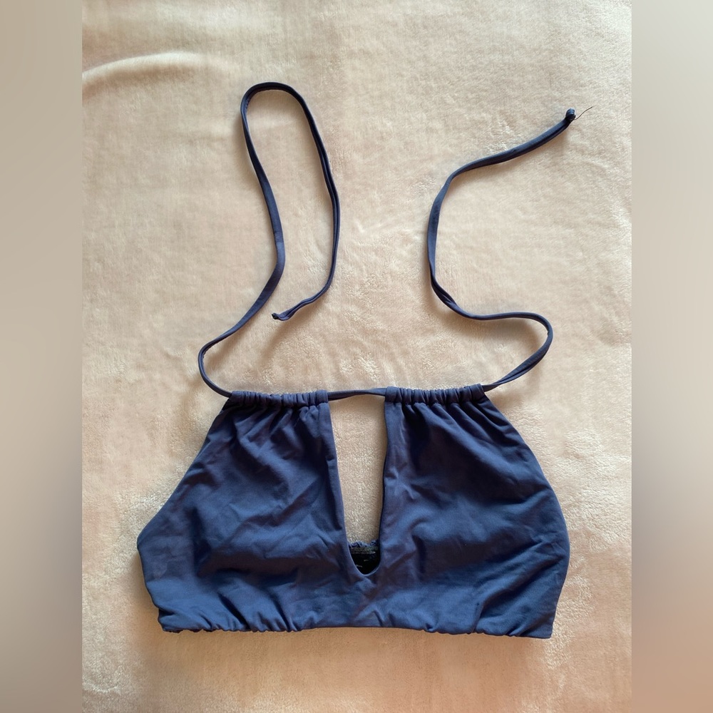 Frankies Bikinis Blue Crochet Top Small